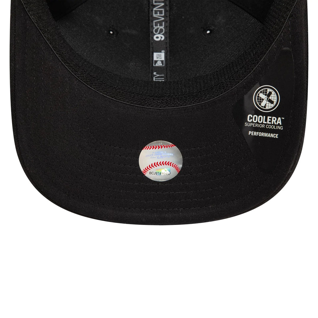 New Era Monochrome Black 9Seventy Stretch Snap LA Dodgers black