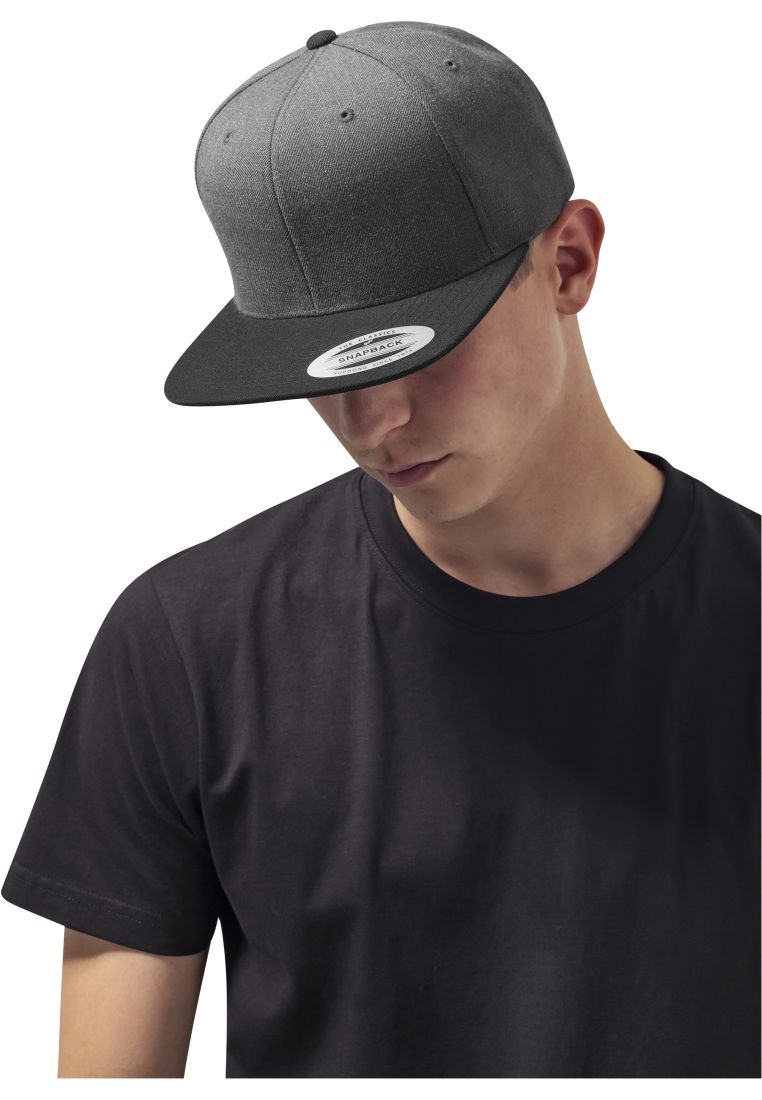 The Classics Yupoong snapback charcoal/blk - Shop-Tetuan