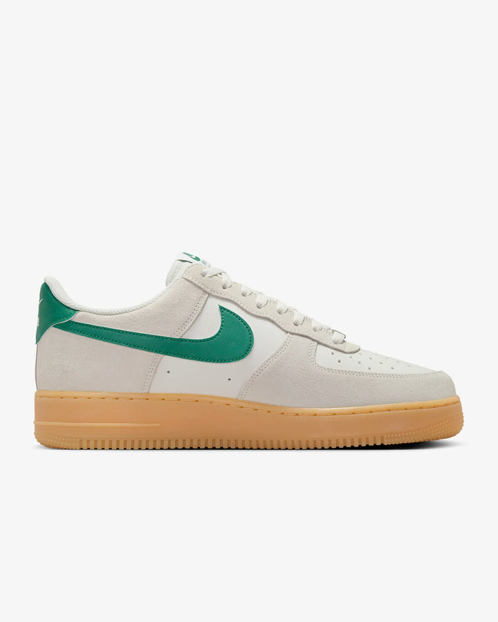 Nike Air Force 1 '07 LV8 Phantom/Malachite-Gum Yellow