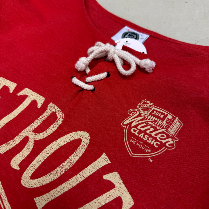 Vintage NHL Detroit Red Wings 2014 Winter Classic Crewneck red L