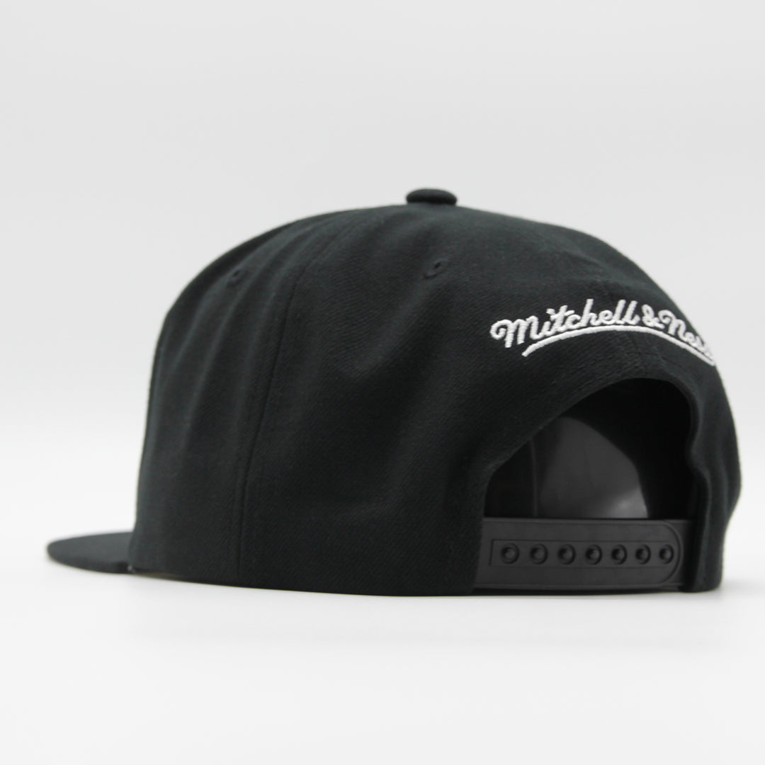 Mitchell & Ness Branded Power Swipe black - Shop-Tetuan