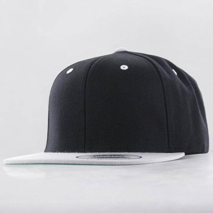 The Classics Yupoong snapback black/silver