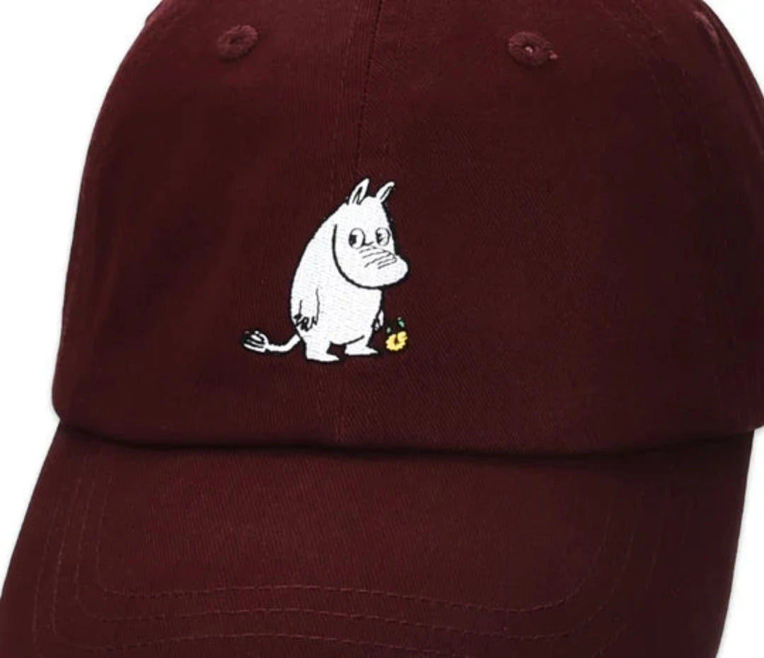 Moomin Muumipeikon kukka dad cap burgundy - Shop-Tetuan