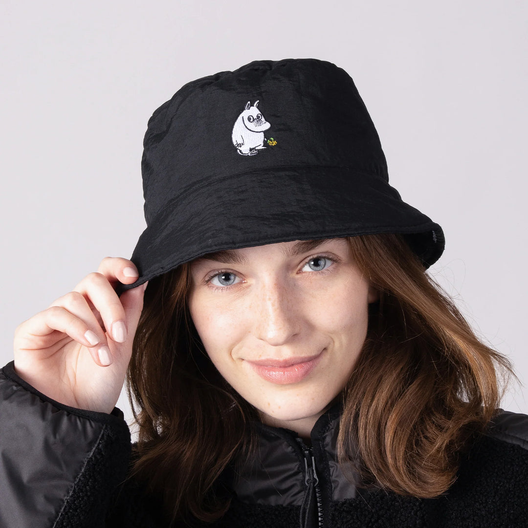 Moomin Muumipeikko Puffer Hat black