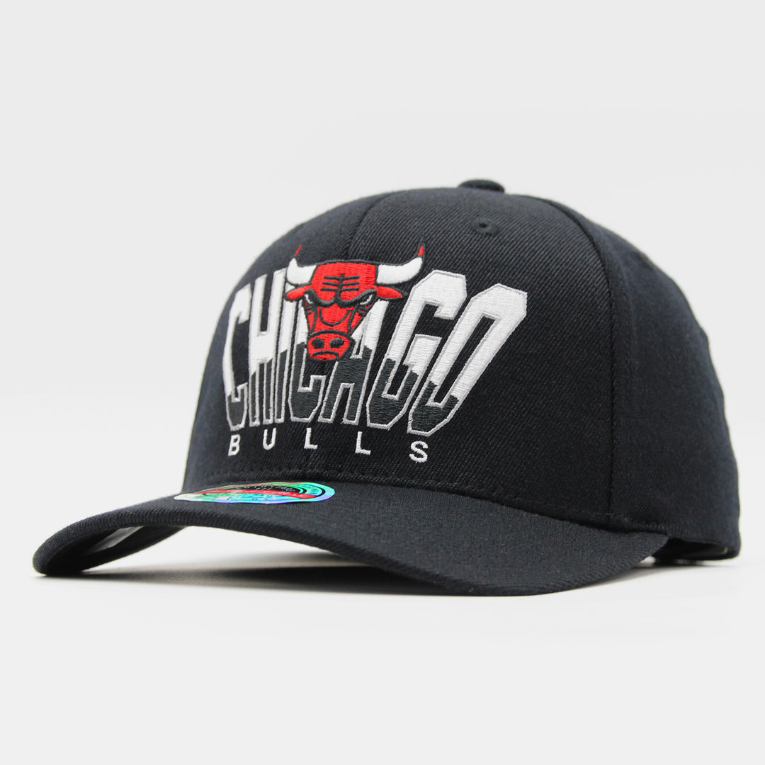 Mitchell & Ness NBA Retrodome Classic Red C Bulls black - Shop-Tetuan