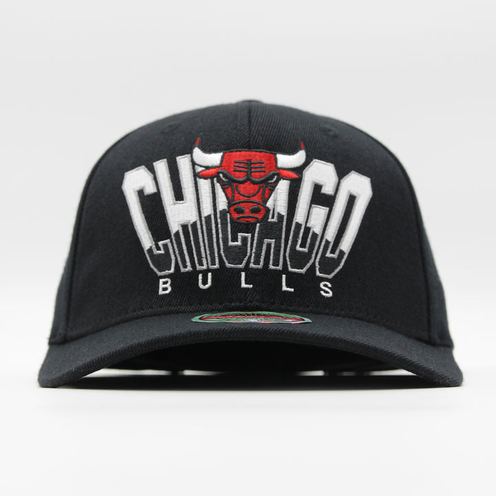 Mitchell & Ness NBA Retrodome Classic Red C Bulls black - Shop-Tetuan