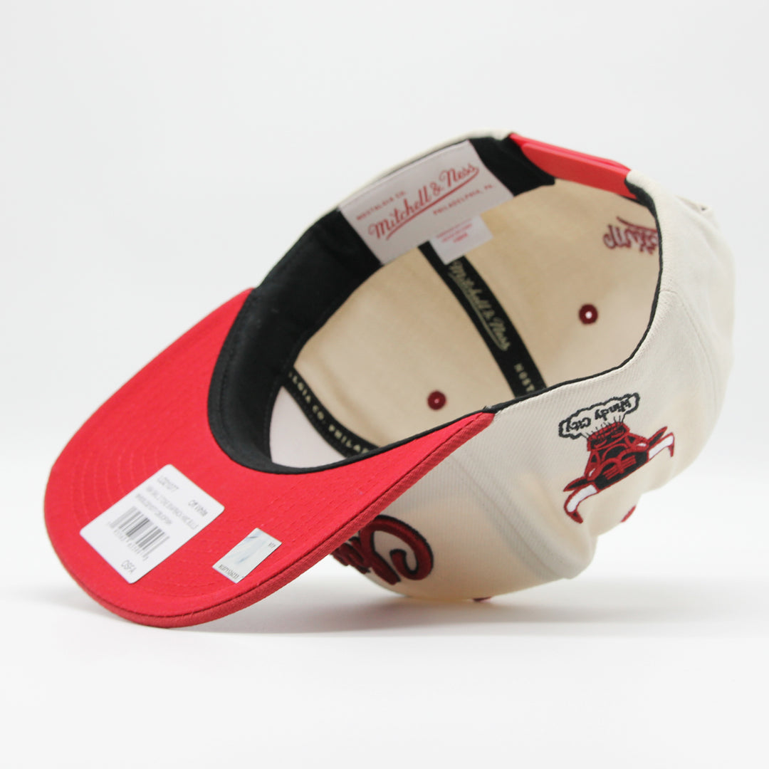 Mitchell & Ness Sail 2 Tone snapback HWC C Bulls off white - Shop-Tetuan