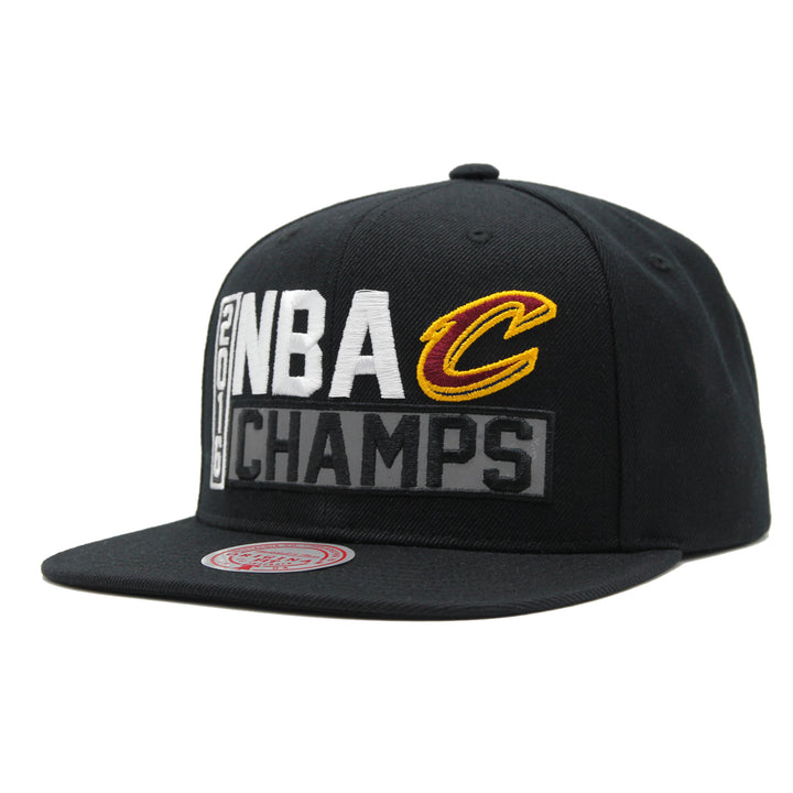 Mitchell & Ness NBA 16 NBA Champs snapback HWC C Cavaliers black - Shop-Tetuan