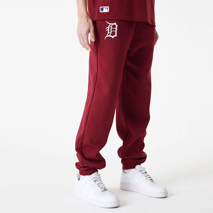 New Era League Essential Joggers D Tigers dark red - Shop-Tetuan