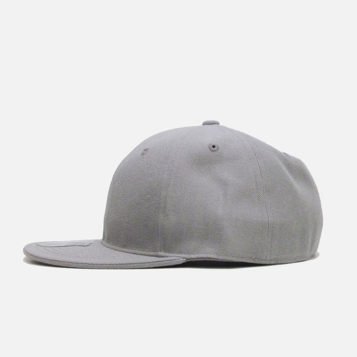 KB Ethos Fitted Flat Brim cap light grey