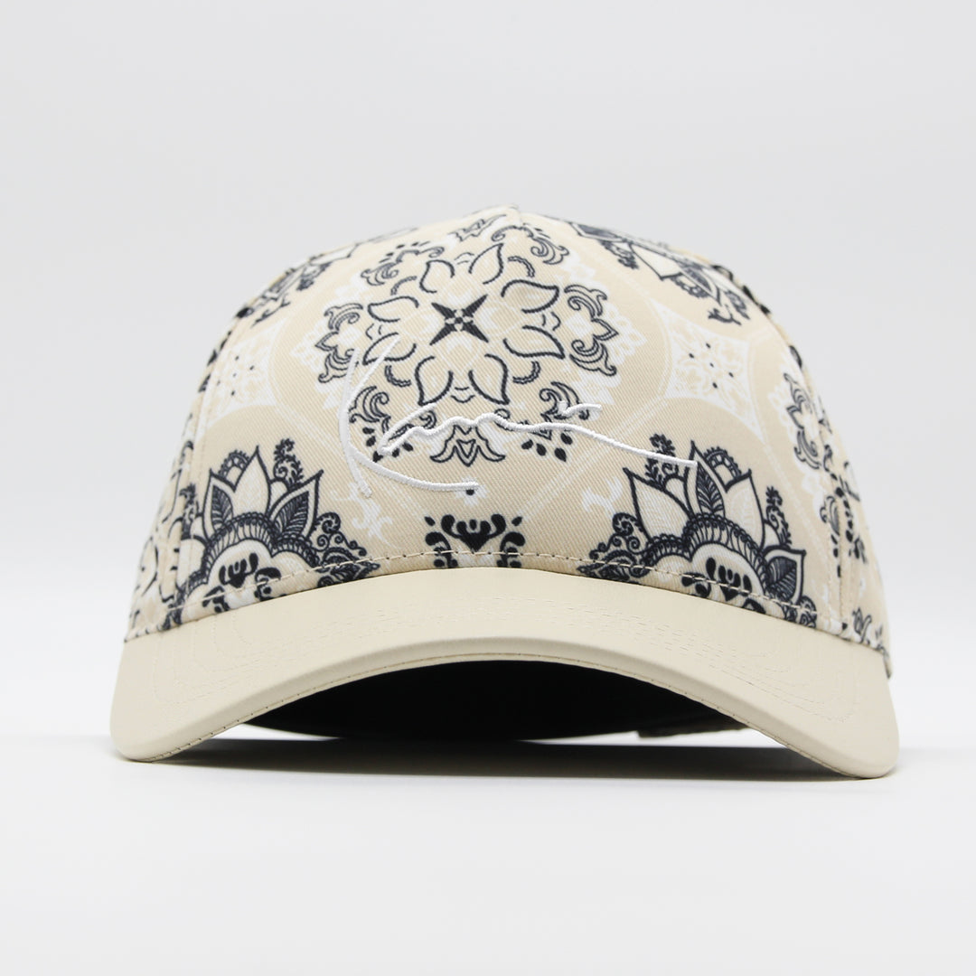 Karl Kani Signature Paisley Cap off white - Shop-Tetuan