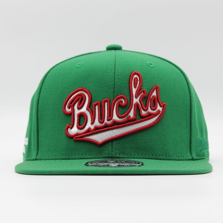 Mitchell & Ness Logo History fitted HWC M Bucks green - Shop-Tetuan