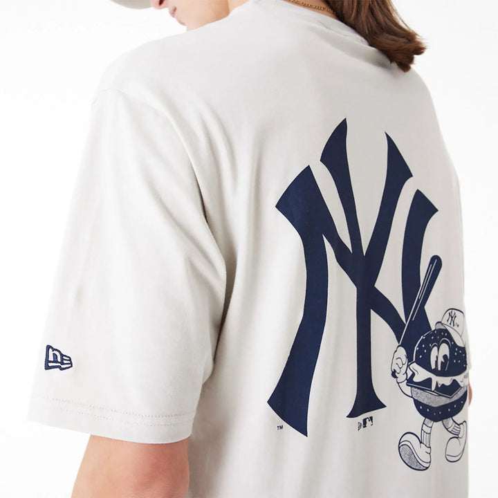 New Era NY Yankees MLB Food Graphic Stone Oversized tee stone - Shop-Tetuan