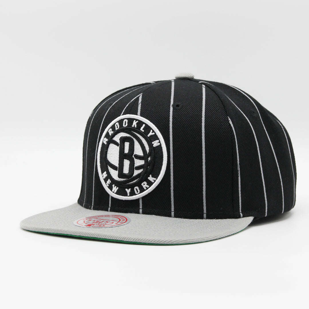 Mitchell & Ness NBA Team Pin snapback B Nets black - Shop-Tetuan