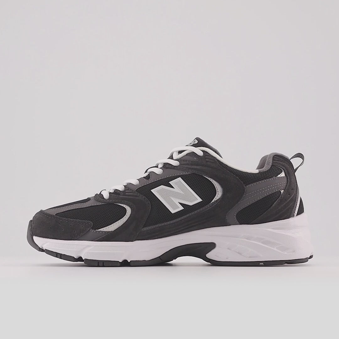 New Balance 530 Black/magnet/silver metallic