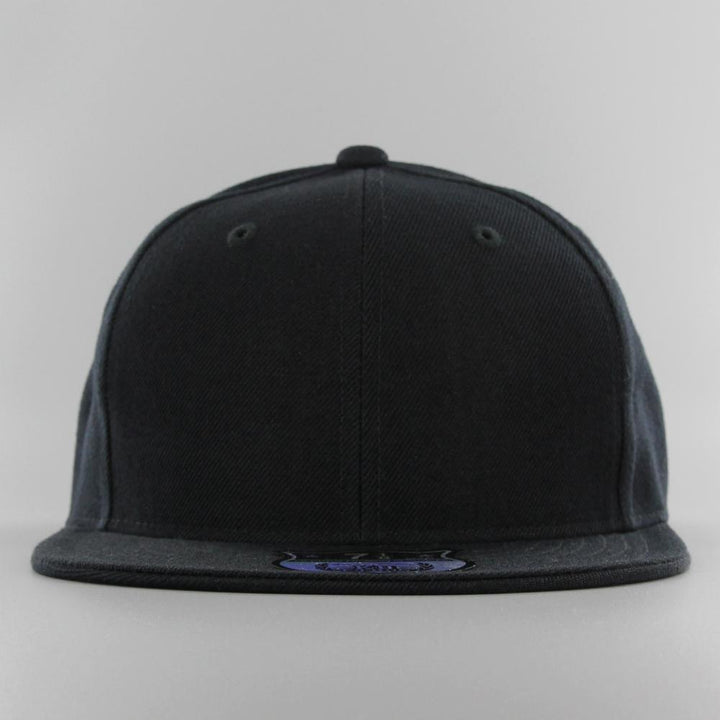 KB Ethos Plain Fitted cap black - Shop-Tetuan