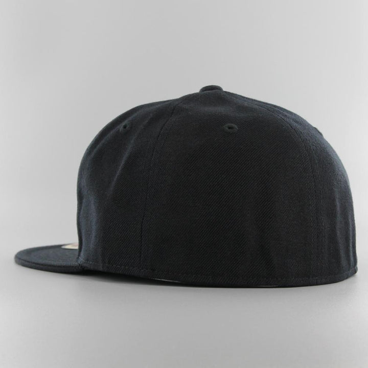 KB Ethos Plain Fitted cap black - Shop-Tetuan