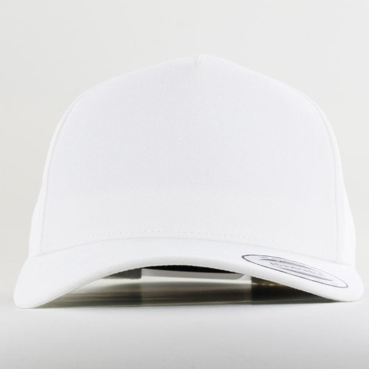 The Classics Yupoong 5-Panel Curved Classic snapback white - Shop-Tetuan