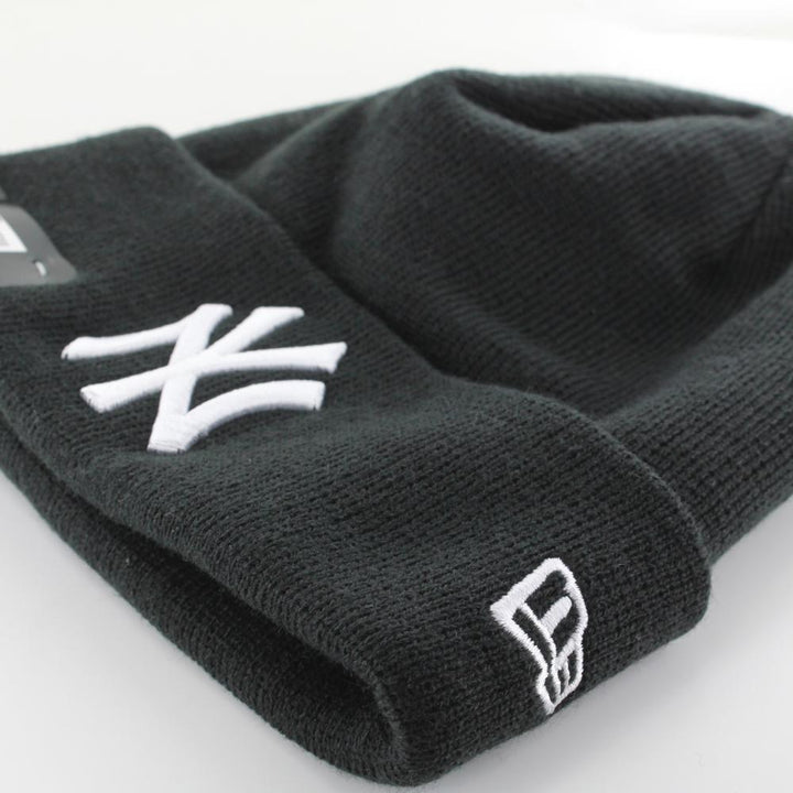 New Era Cuff Knit NY Yankees Black Lic black/white - Shop-Tetuan