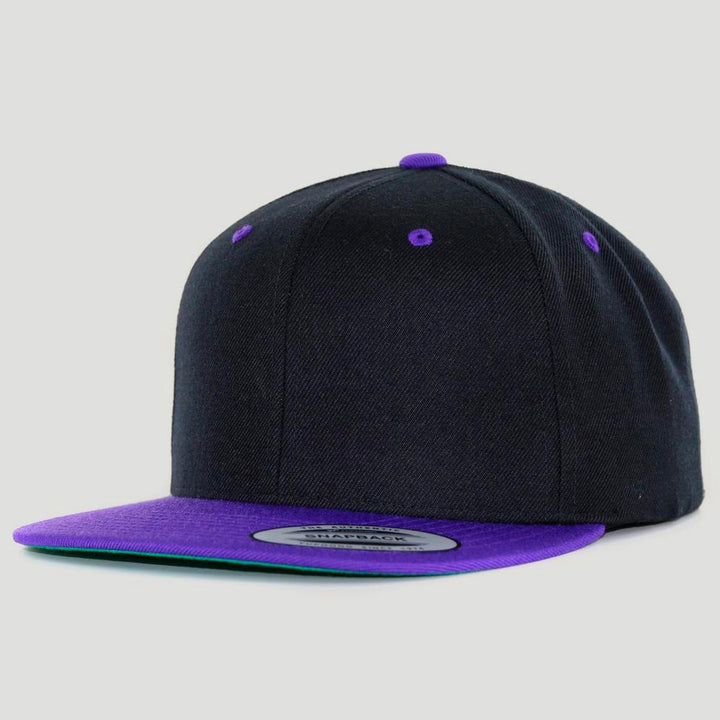 The Classics Yupoong snapback blk/pur - Shop-Tetuan