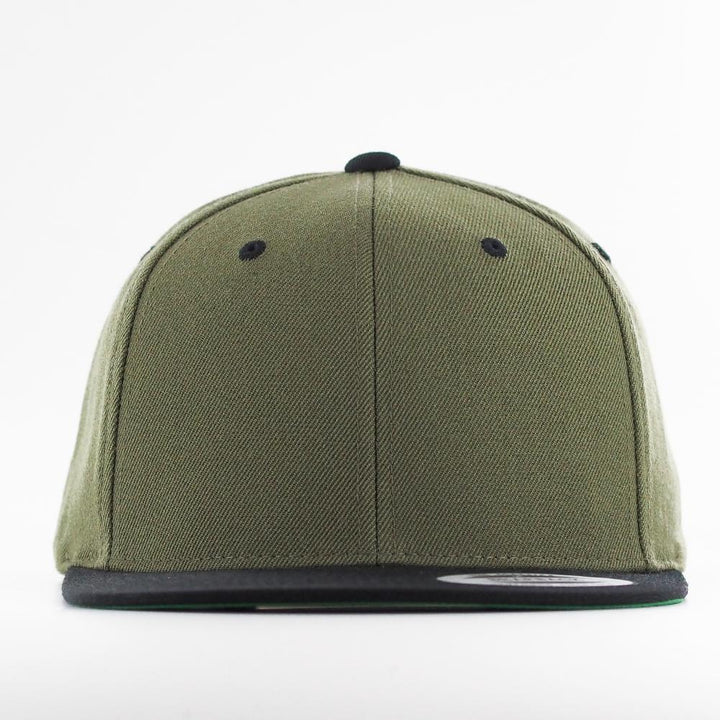 The Classics Yupoong snapback olive/black - Shop-Tetuan