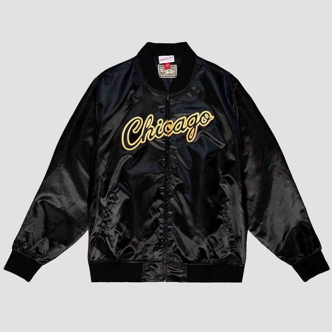 Mitchell & Ness NBA Big Face 4.0 Satin jacket C Bulls black - Shop-Tetuan