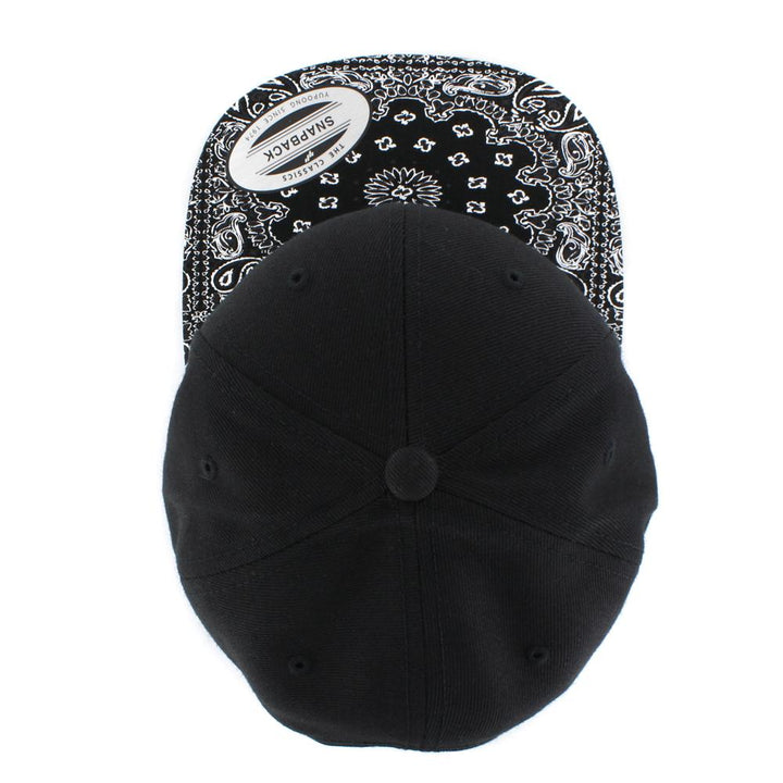 The Classics Yupoong Bandana snapback cap blk/blk - Shop-Tetuan