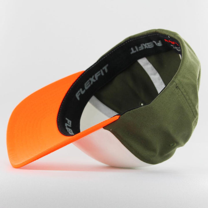 The Classics Yupoong 3-Tone Flexfit neonorange/white/olive - Shop-Tetuan