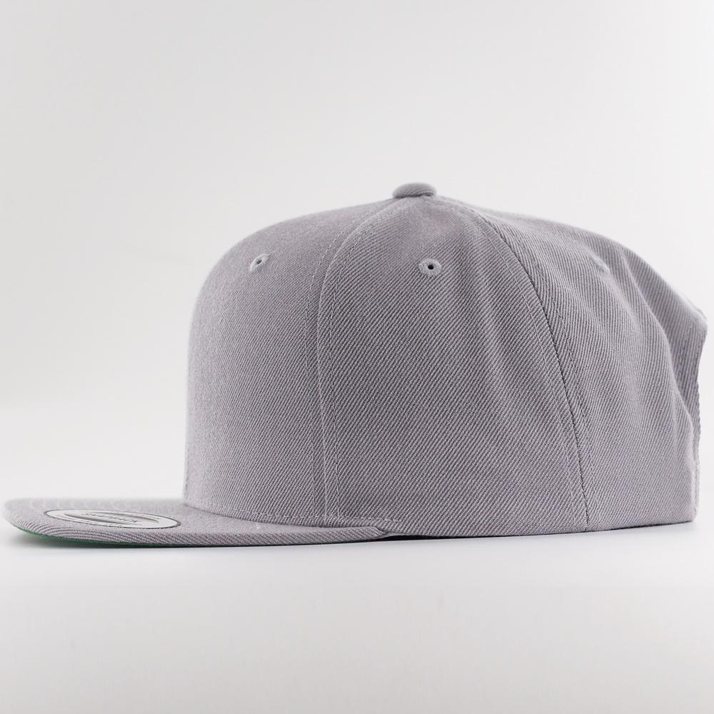 The Classics Yupoong snapback silver - Shop-Tetuan