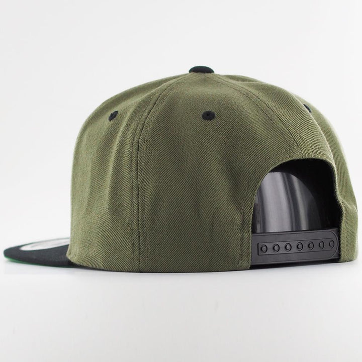 The Classics Yupoong snapback olive/black - Shop-Tetuan