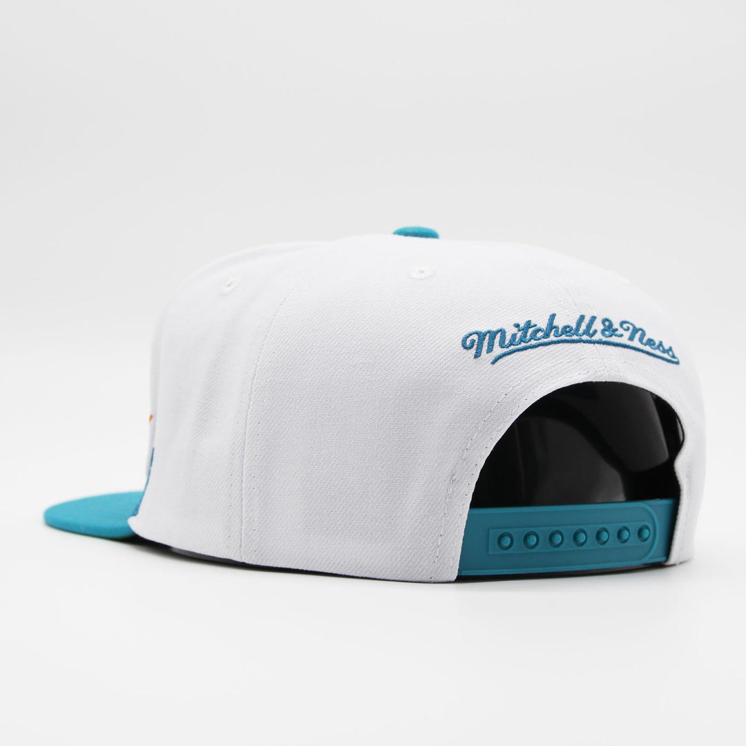 Mitchell & Ness NHL Vintage Sharktooth snapback SJ Sharks white/turquoise - Shop-Tetuan