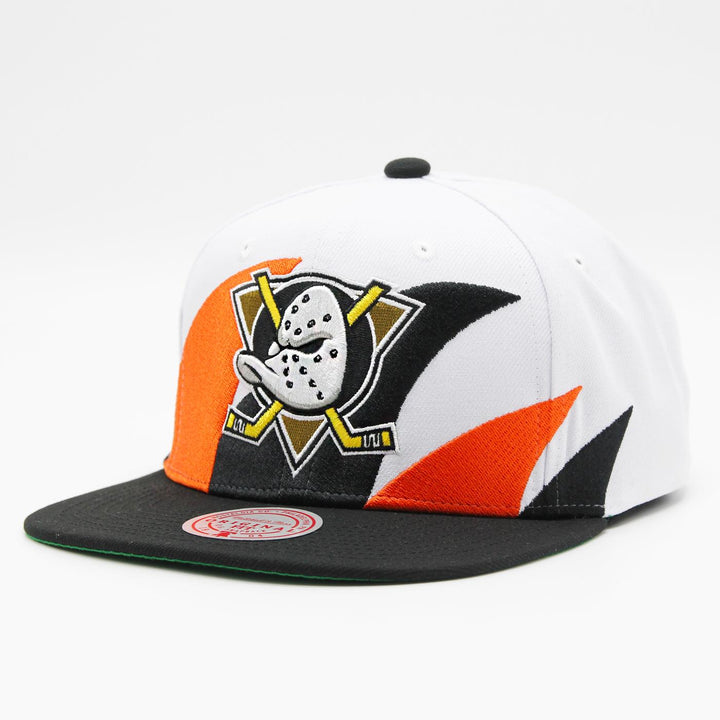 Mitchell & Ness NHL Vintage Sharktooth snapback A Ducks white/black - Shop-Tetuan