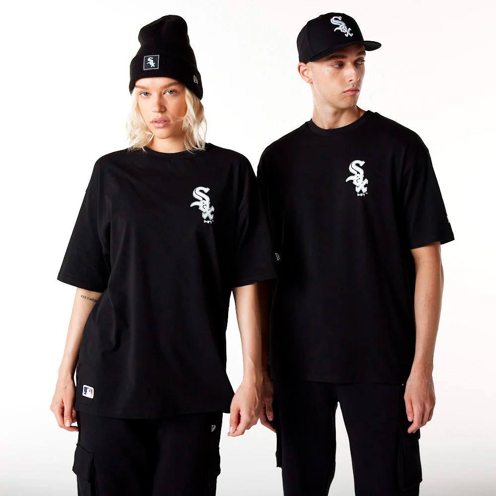 New Era League Essential Oversize tee C White Sox black - Shop-Tetuan