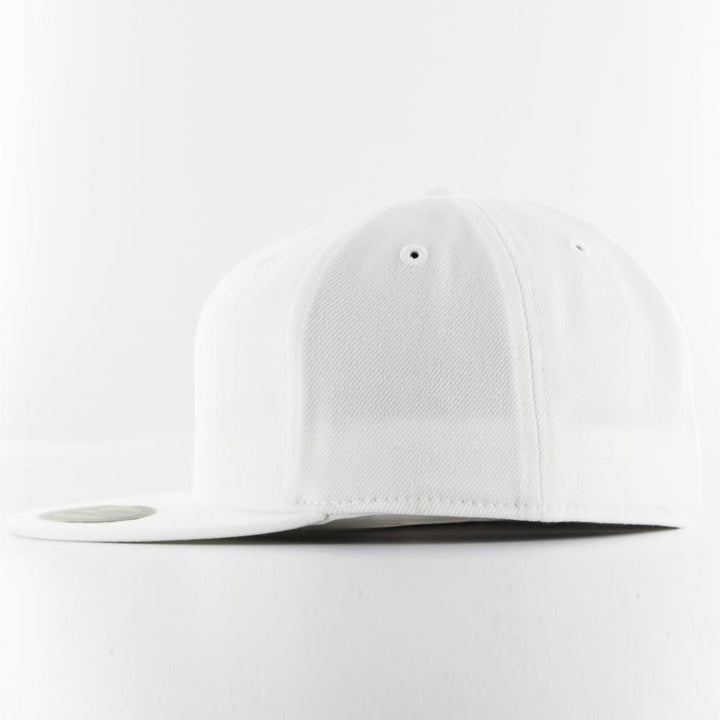 Premium 210 fitted cap white - Shop-Tetuan