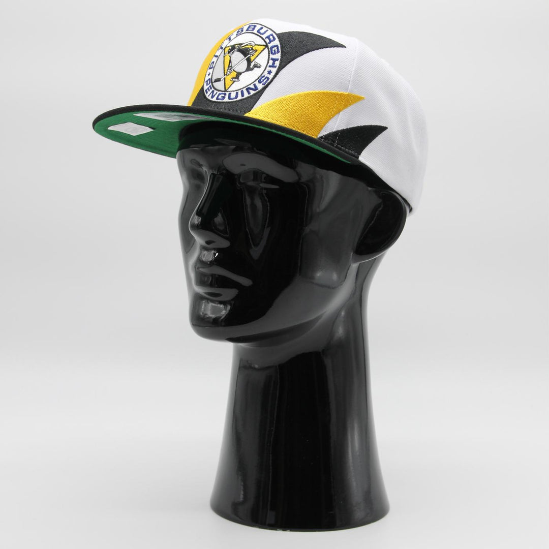 Mitchell & Ness NHL Vintage Sharktooth snapback P Penguins white/black - Shop-Tetuan