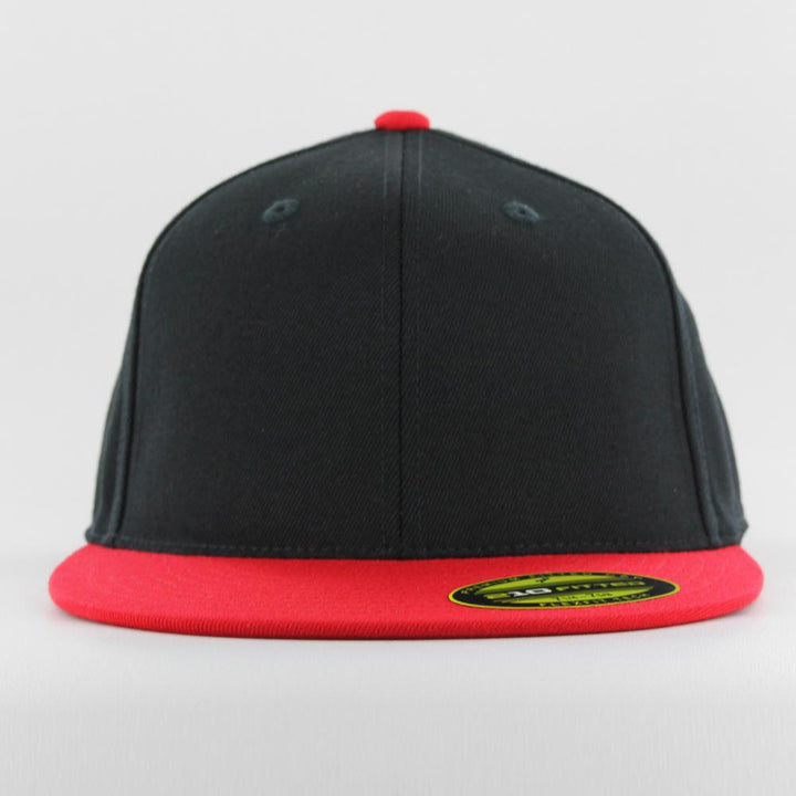 Premium 210 fitted cap 2-tone blk/red - Shop-Tetuan