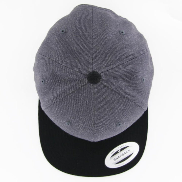 The Classics Yupoong snapback charcoal/blk - Shop-Tetuan