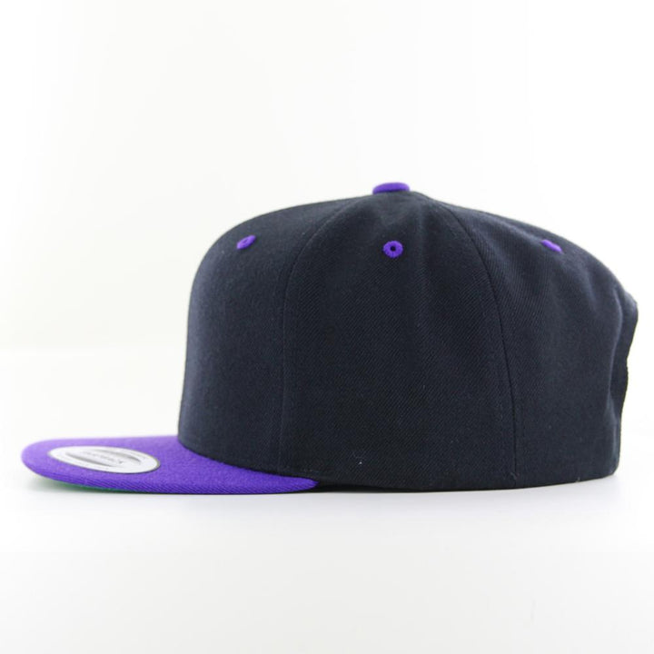 The Classics Yupoong snapback blk/pur - Shop-Tetuan