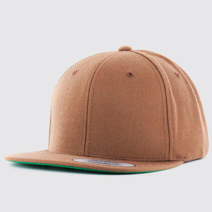 The Classics Yupoong snapback tan - Shop-Tetuan