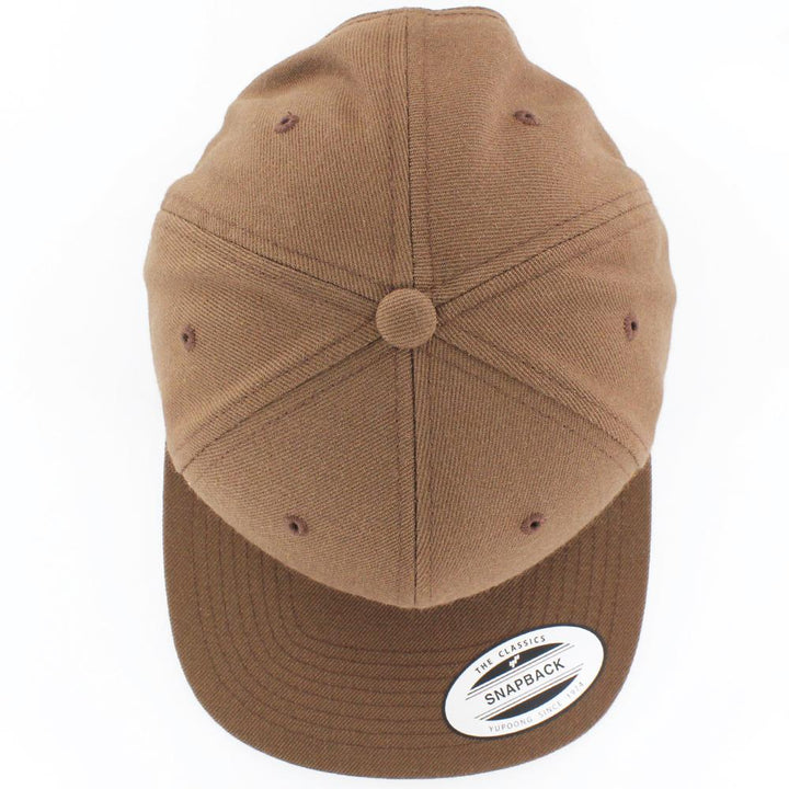 The Classics Yupoong snapback tan - Shop-Tetuan