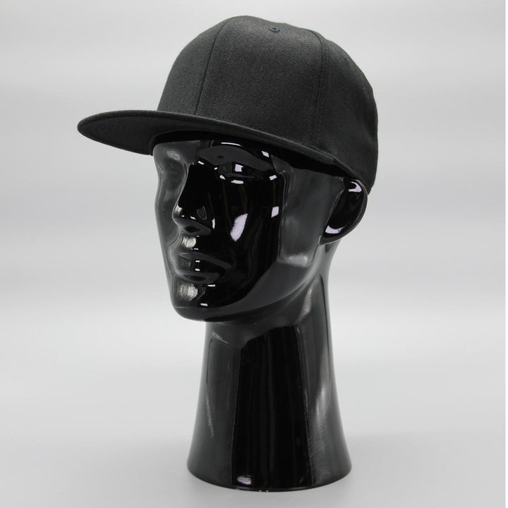 110 Fitted Snapback black - Shop-Tetuan