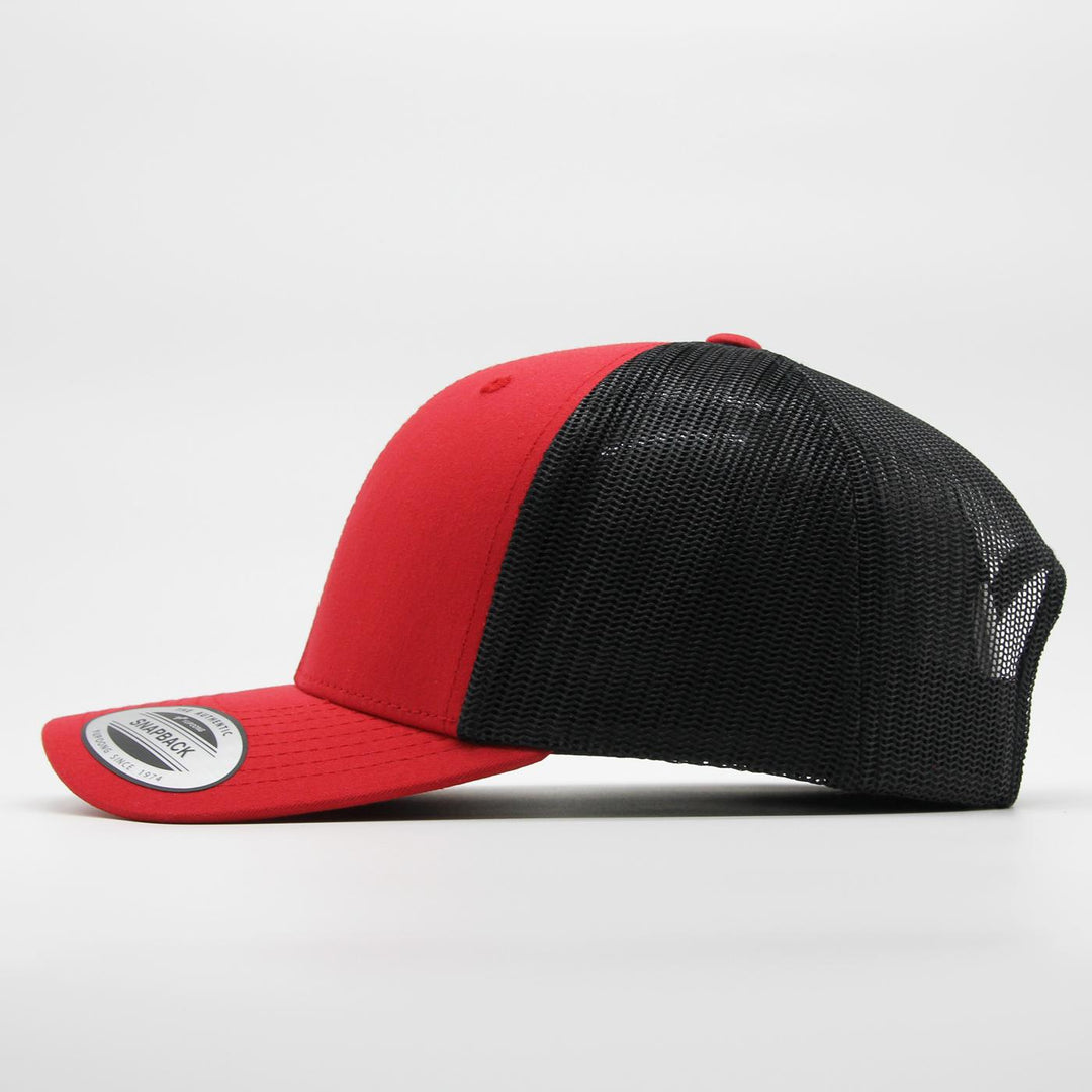 The Classics Yupoong Retro 2-tone trucker cap red/black - Shop-Tetuan