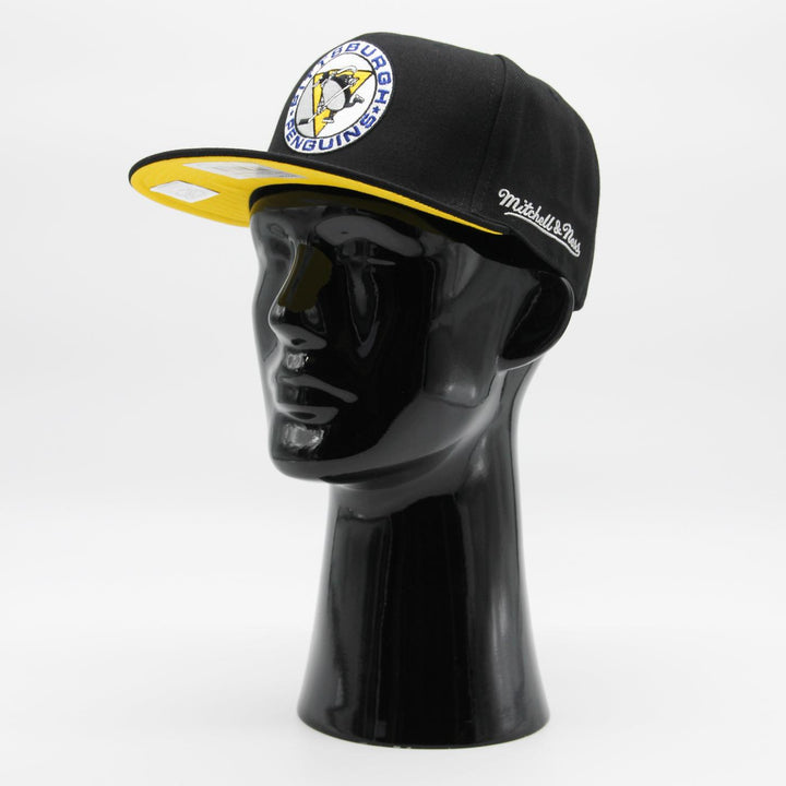 Mitchell & Ness NHL Vintage Fitted P Penguins black - Shop-Tetuan