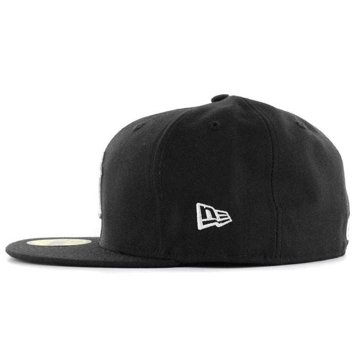 New Era Essential 59Fifty NY Yankees black/white - Shop-Tetuan