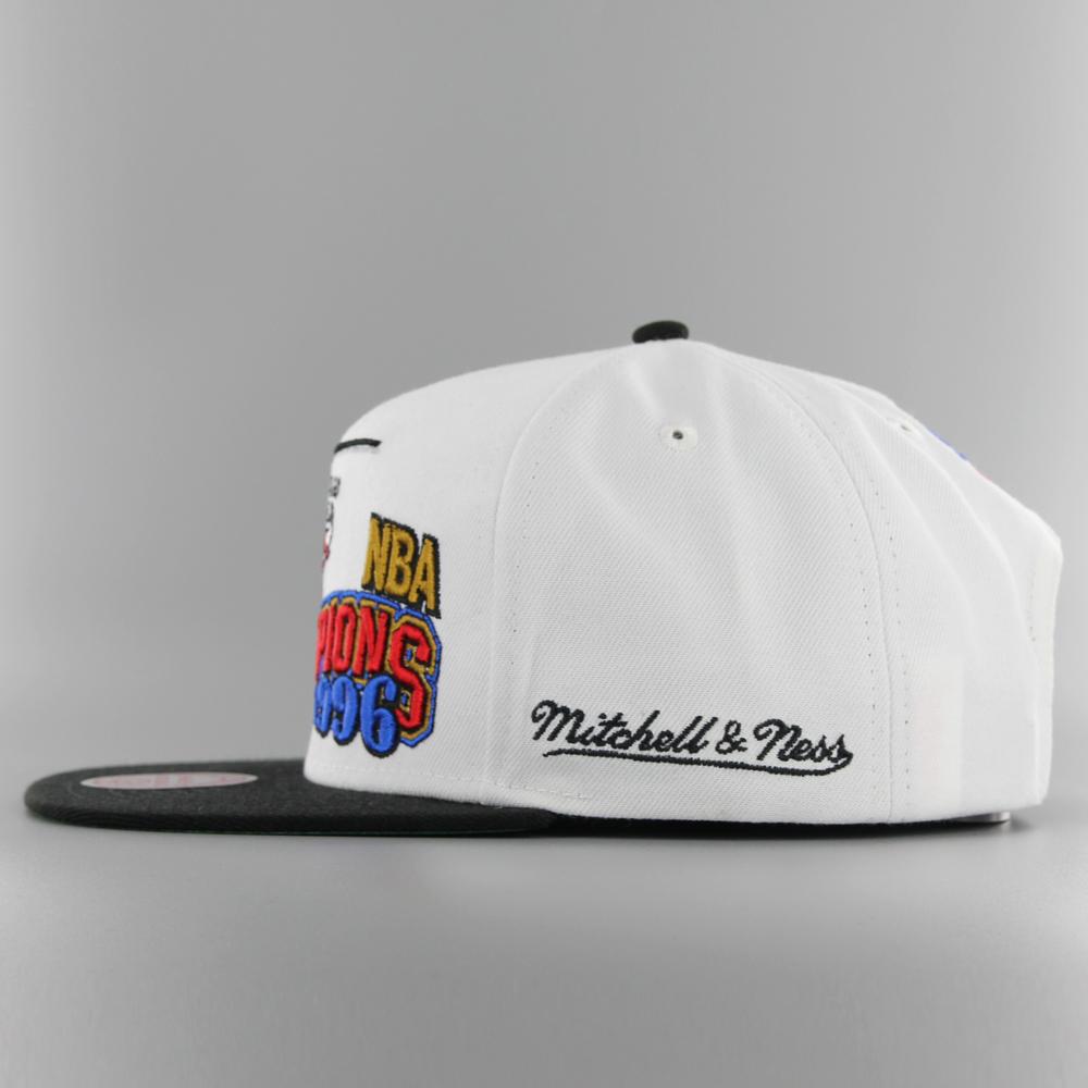 Mitchell & Ness 96 Champions Wave 2T HWC snapback C Bulls white/black - Shop-Tetuan