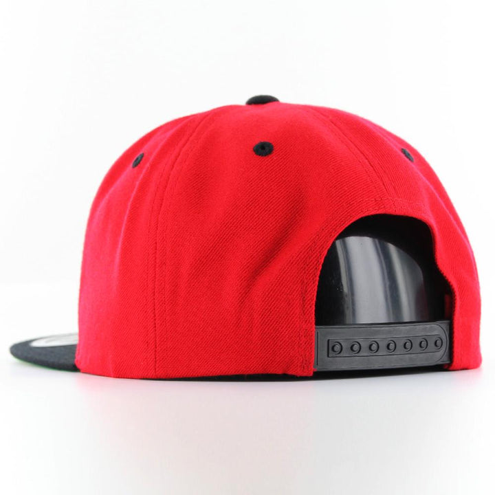 The Classics Yupoong snapback 2-tone red/blk - Shop-Tetuan