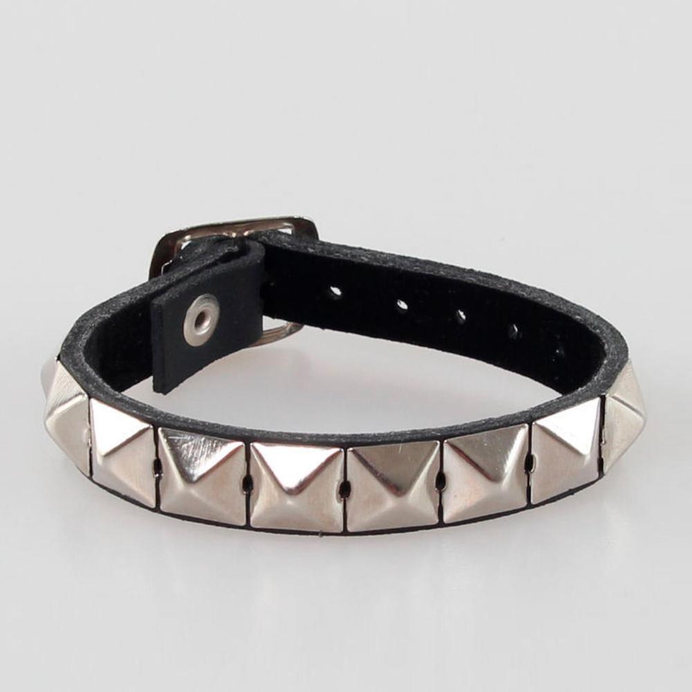 1 Row Pyramid Stud Leather Wristband - Shop-Tetuan