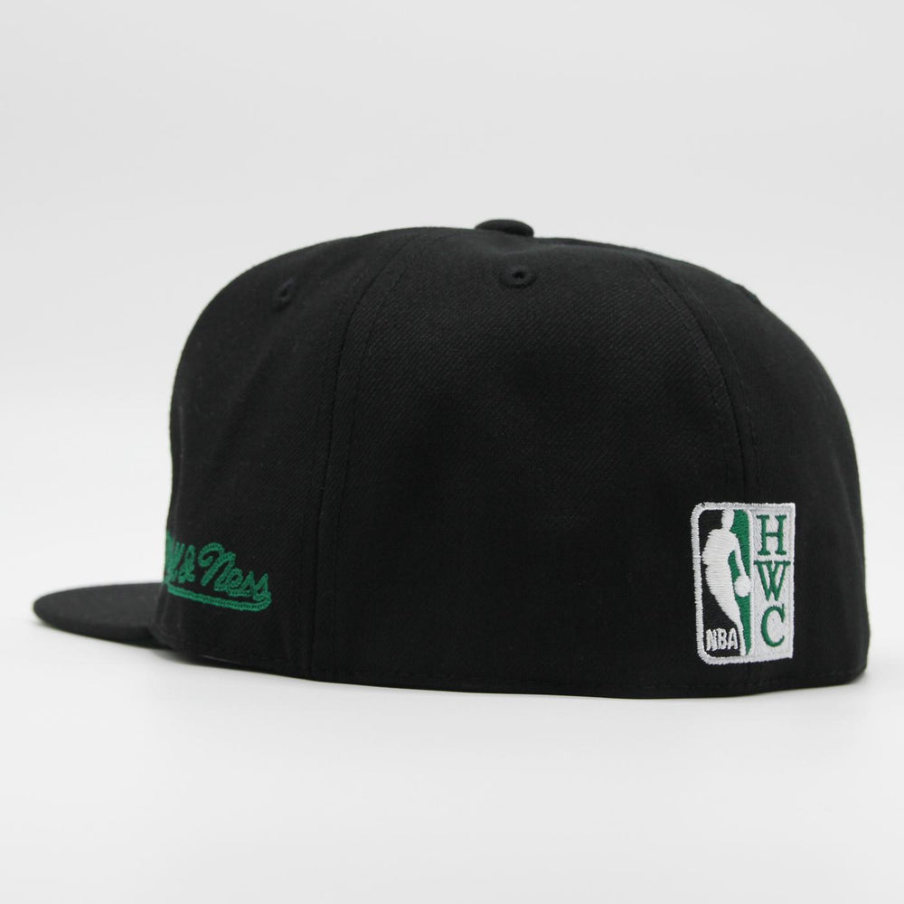 Mitchell & Ness NBA Chain Stitch fitted HWC B Celtics black - Shop-Tetuan