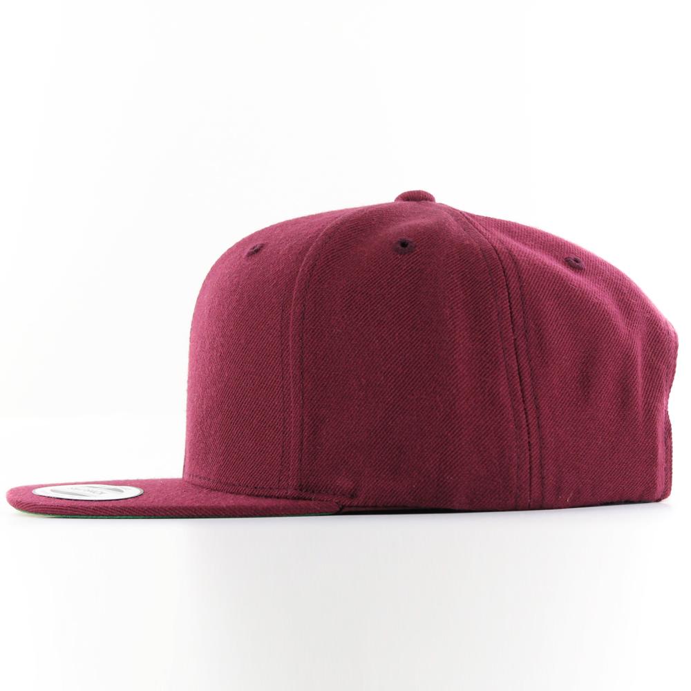 The Classics Yupoong snapback maroon - Shop-Tetuan