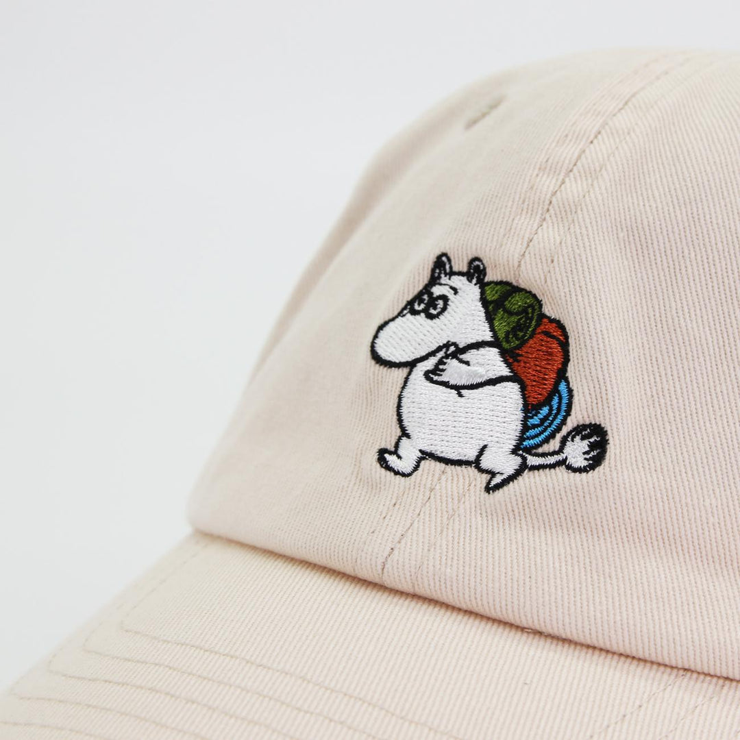 Moomin Muumipeikko Seikkailee dad cap beige - Shop-Tetuan